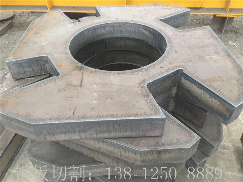 <b>45號(hào)鋼板切割法蘭盤(pán)</b>